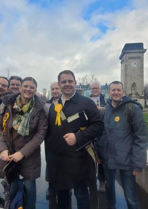 Campaign in Stockwell East with Bobby Dean MP