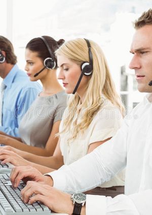 2 Ways To Call United Airlines Customer Service Through Phone, Chat, And Email: Full Detailed Guide