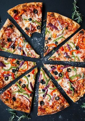 🍕 Pizza & Politics 🍕