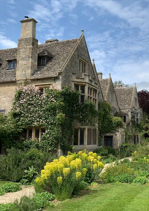 Visit to Asthall Manor Garden