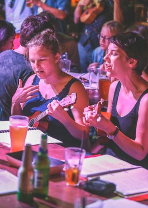 Hoxton Ukulele Hootenanny