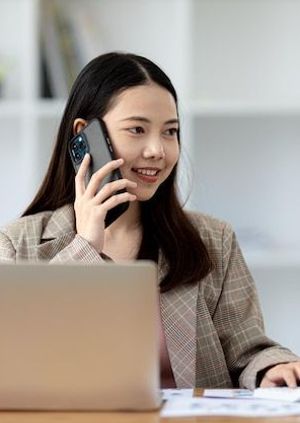 How to contact Expedia Customer Service through Call, Email or Chat| A Complete Guide